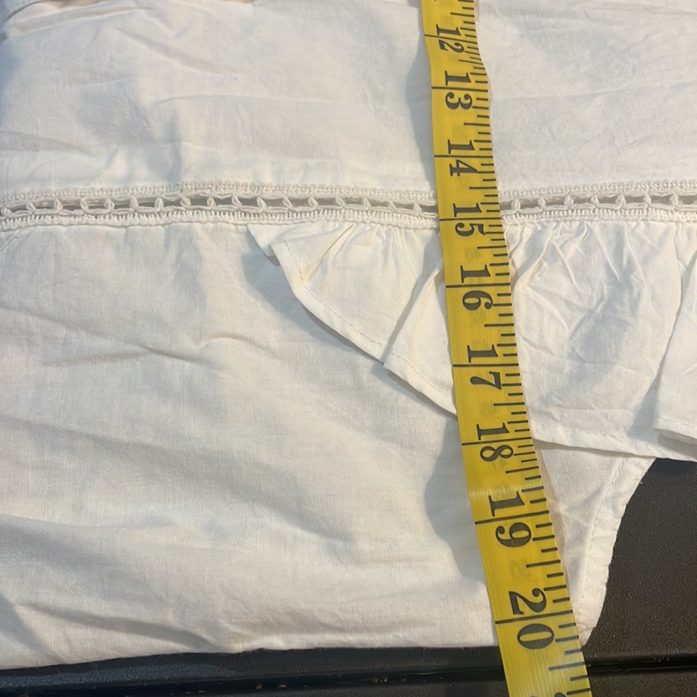 White Ruffle, button up, tie in front a shirt, Size XL - Picture 7 of 10